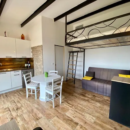 Bergerie Casa Santu 22m2, Patio 35m2, En Pierres Typique, équipé Et Neuf,de Samedi En Samedi * Monacia-d'Aullene